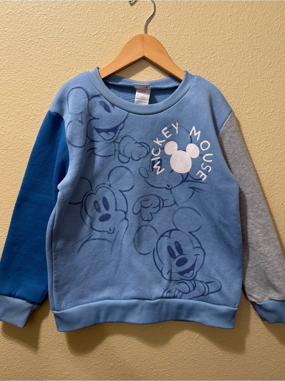 Boys 5/6 Mickey Mouse Disney Junior Blue Gray Color Block Crewneck Sweater - B